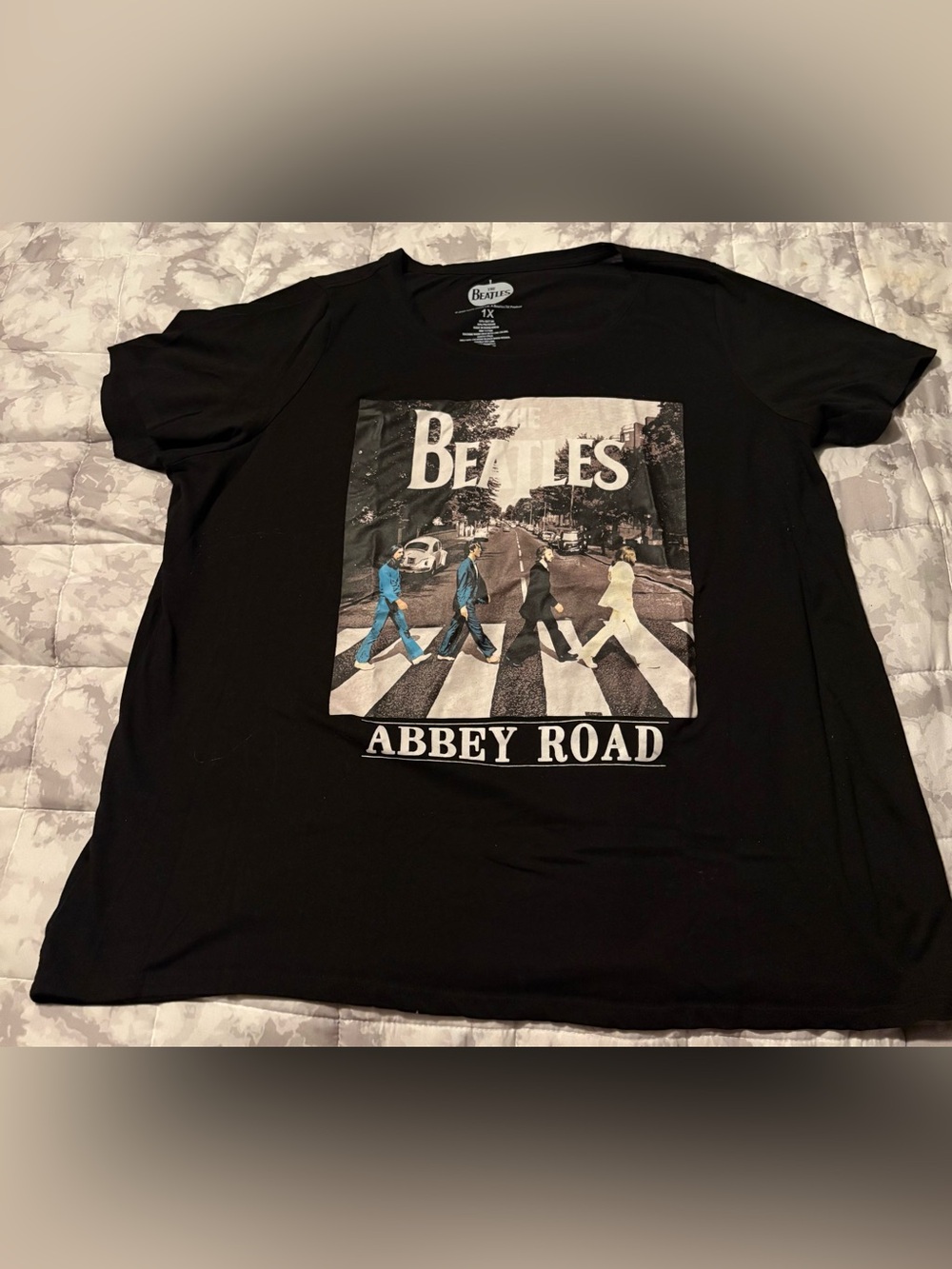 The Beatles womens size 1x Abbey Road graphic top